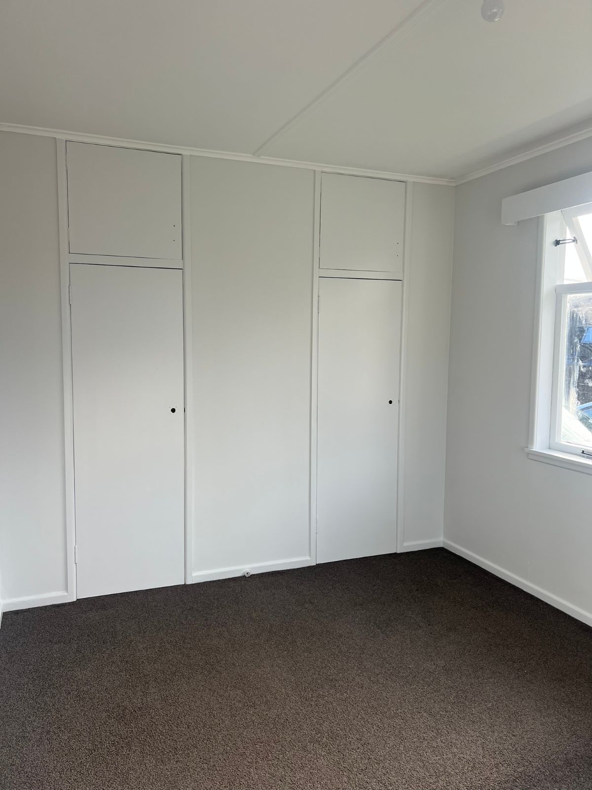 Tenant-ready bedroom repaint
